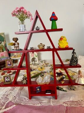 Red Tiered Wooden Display Shelf Decorative Mini Shelf Tree Christmas trinkets 11